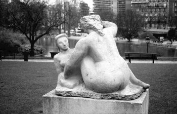 Groupe de deux femmes